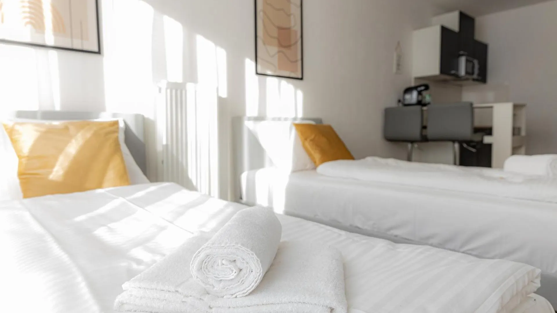 Come4Stay Passau - Holzheim 411 I Modern I Wlan I Kueche I Parkplatz I Smarttv Mit Netflix Germany